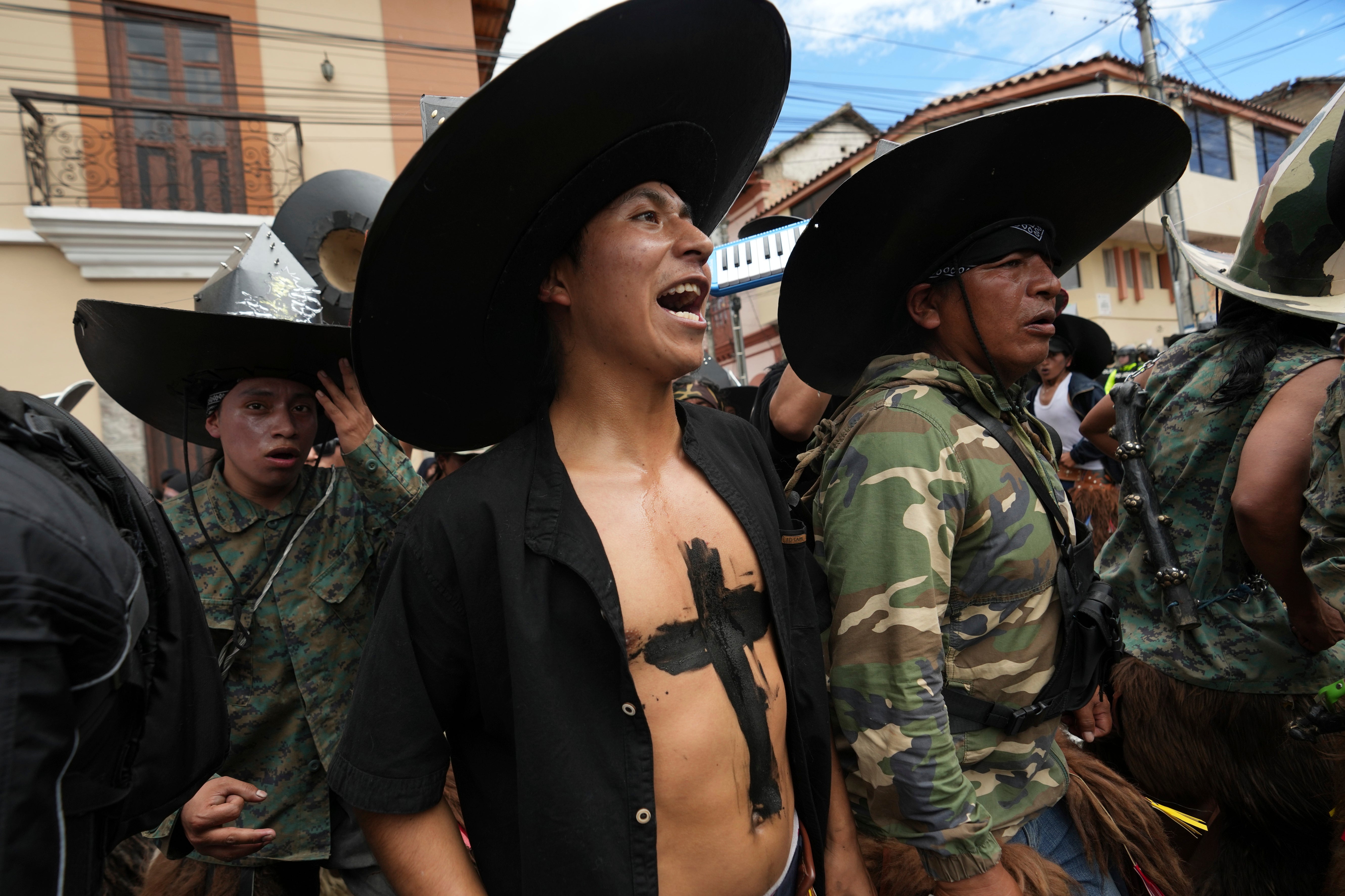 APTOPIX ECUADOR-INDÍGENAS-FIESTA