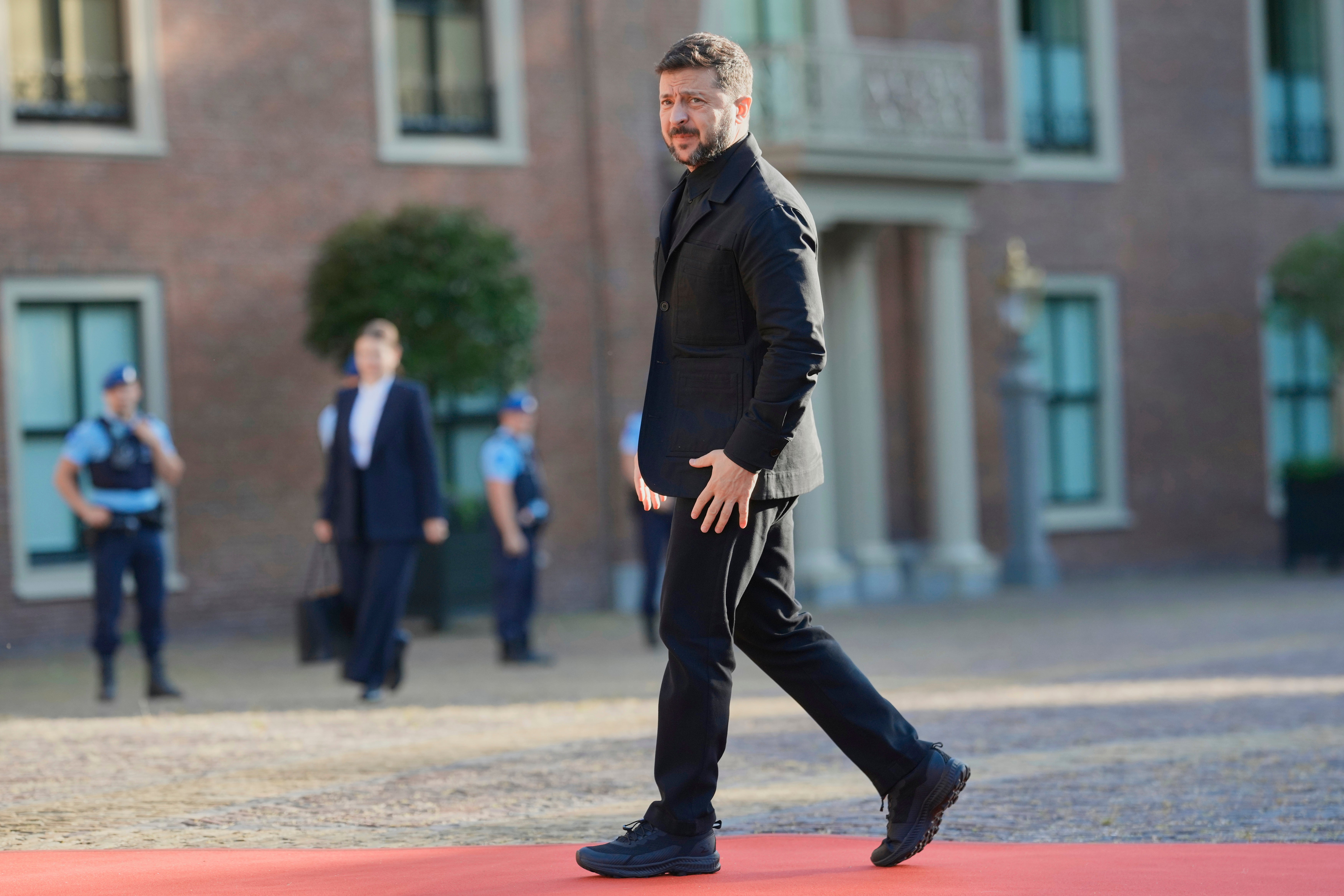 EUR-GEN OTAN-CUMBRE-UCRANIA