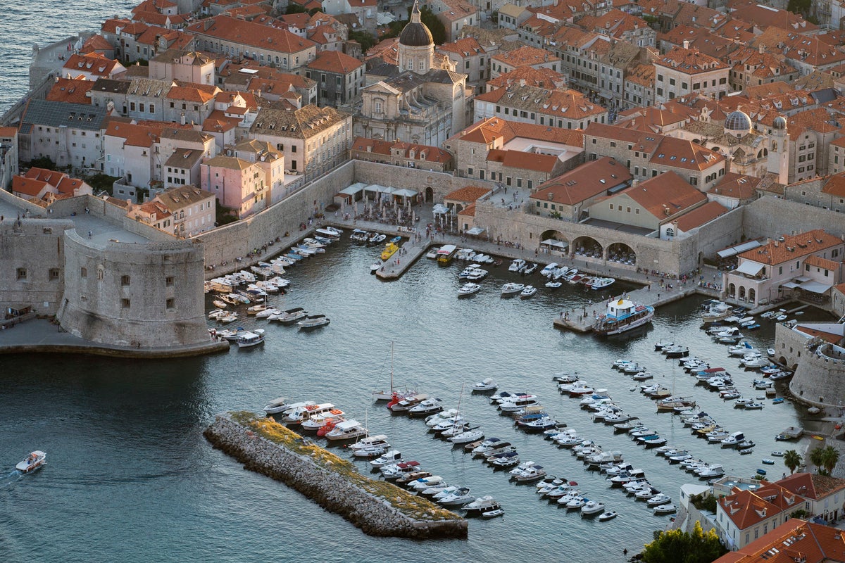 18th-century sunken boat discovered by chance under sea in Croatia's famous city of Dubrovnik