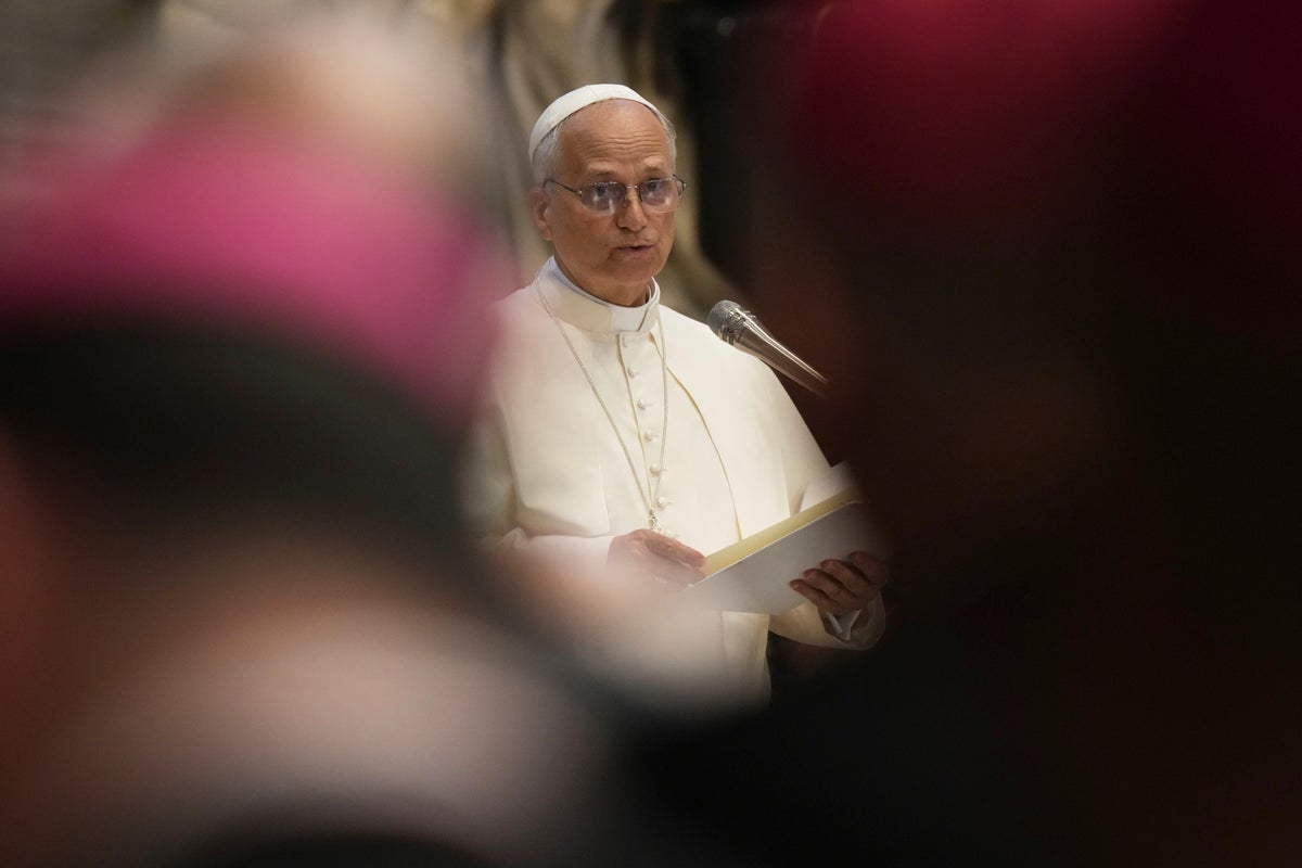 Pope Leo issues orders insisting that priests must be celibate