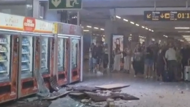 <p>Glass roof collapses onto busy arrivals hall at Majorca airport</p>
