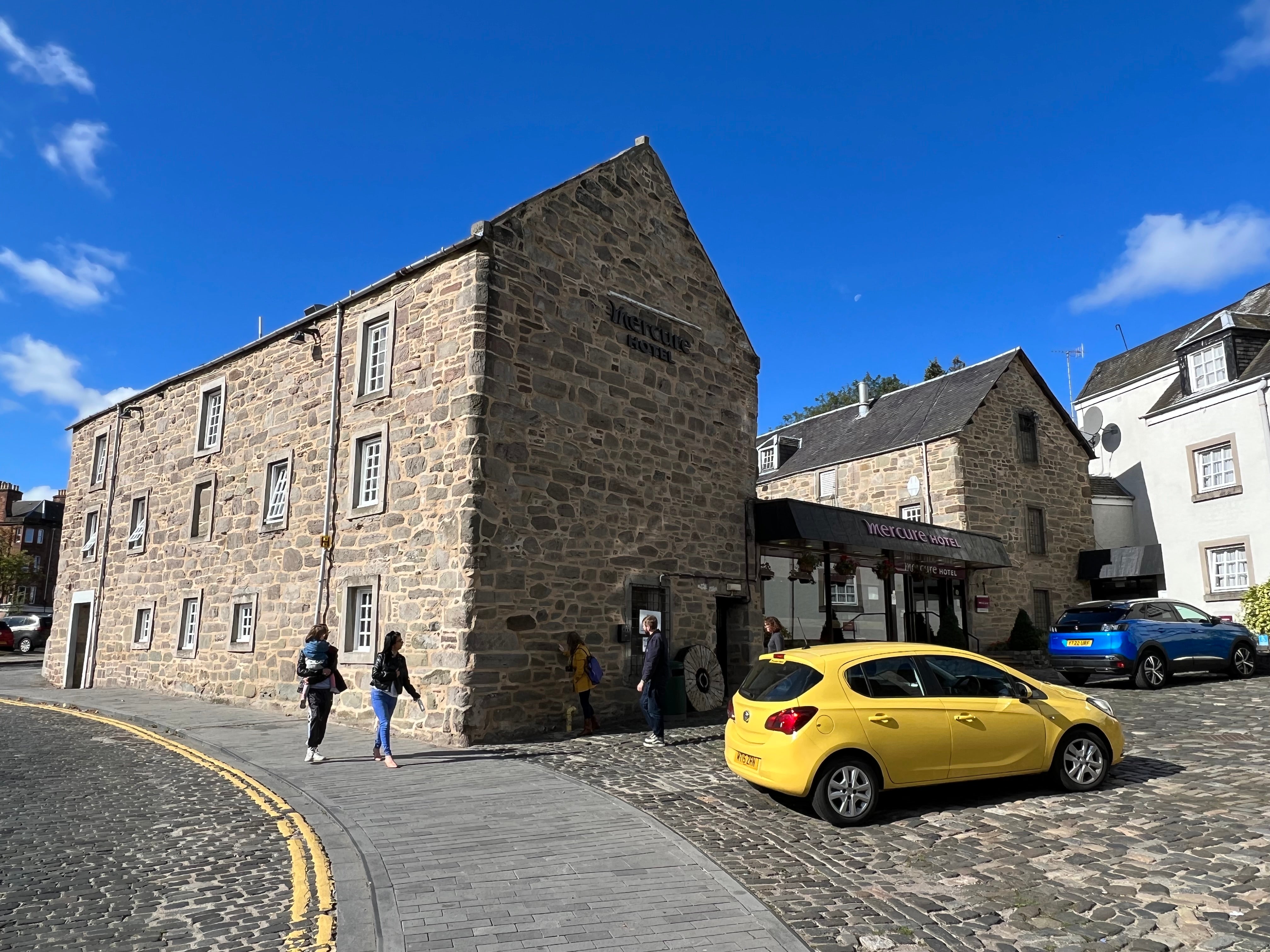 Spend an evening at the historic Mercure Perth hotel