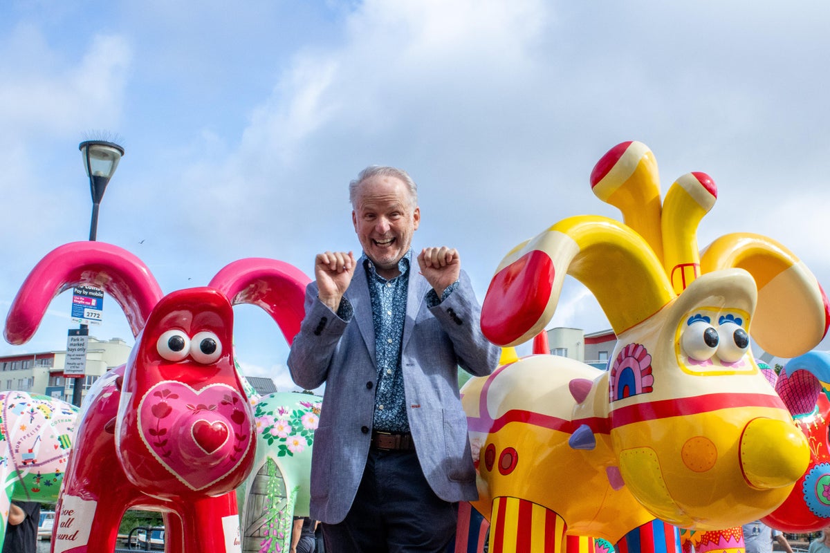 Over 50 Wallace & Gromit Sculptures Displayed Across Bristol Area