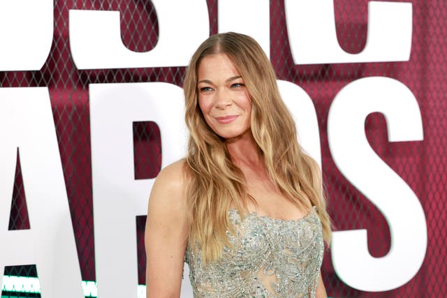 <p>LeAnn Rimes lost her front teeth during her recent Washington concert</p>