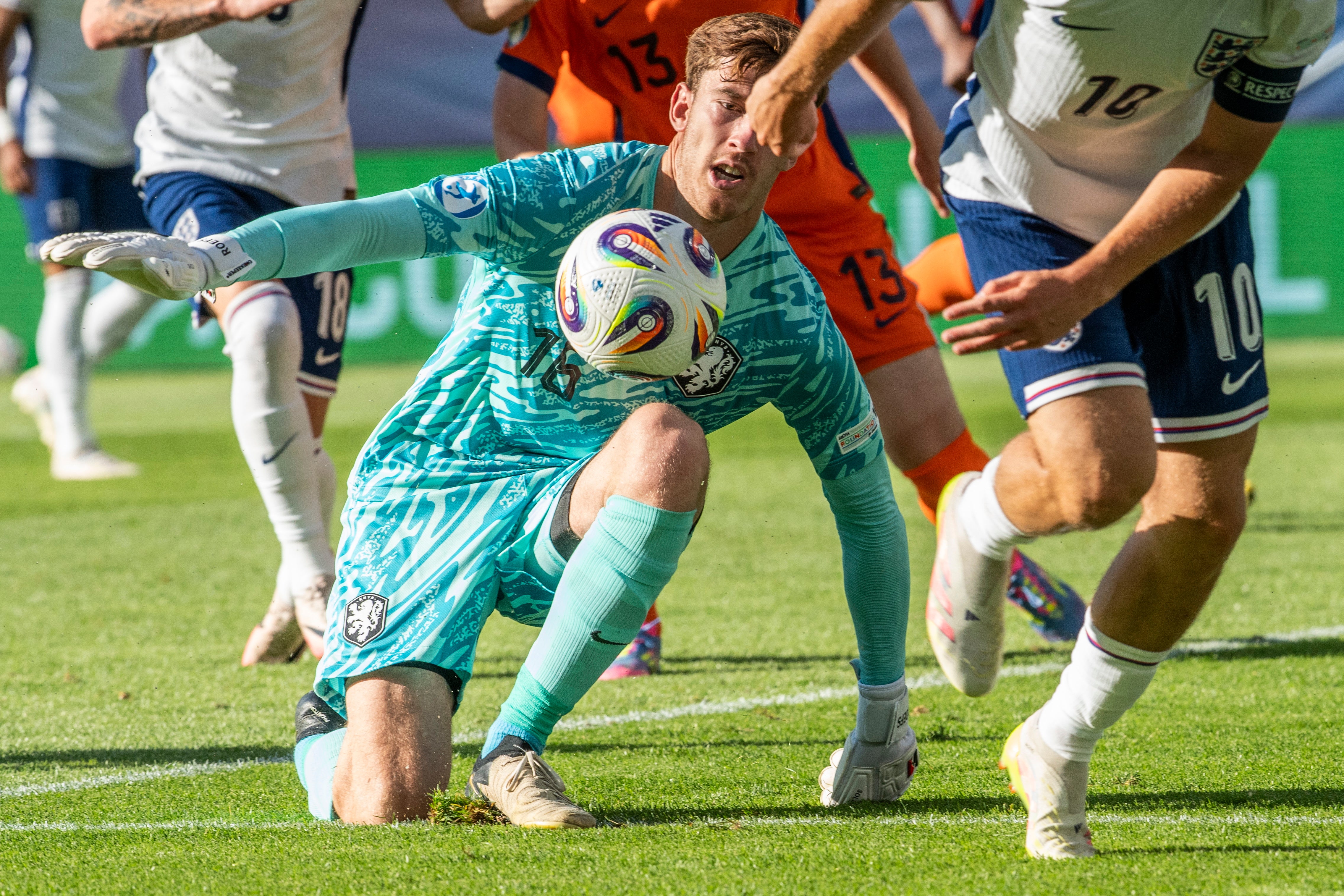 Roefs was the busier goalkeeper in the first half