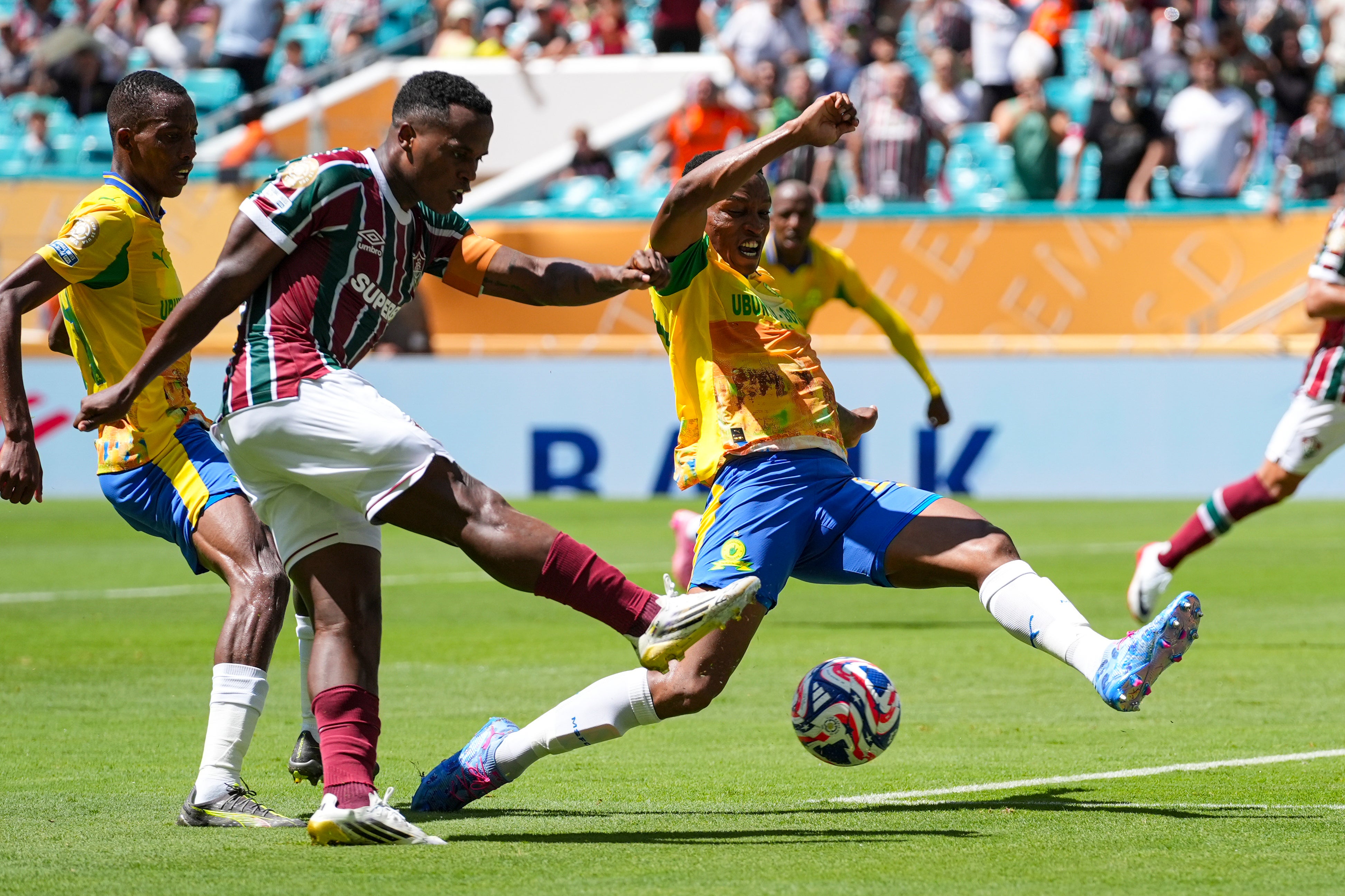 CLUBES MUNDIAL MAMELODI FLUMINENSE