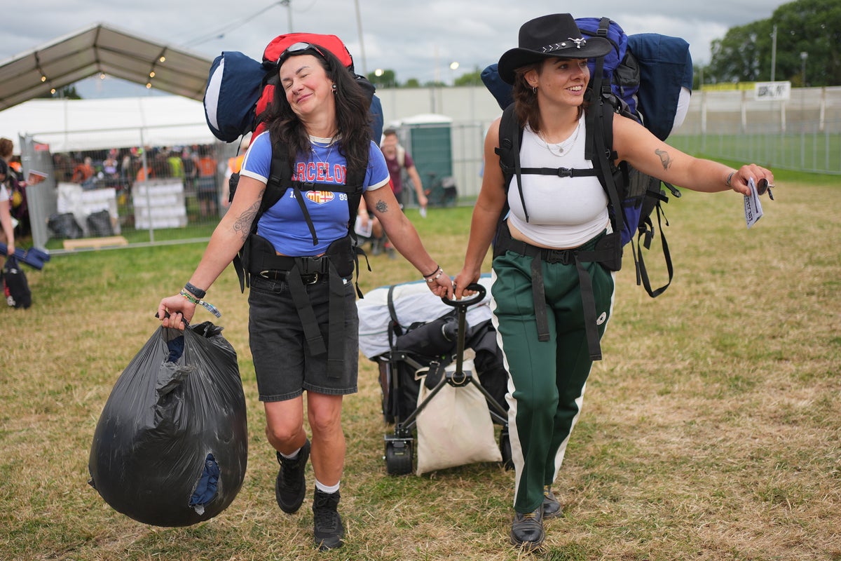 Glastonbury 2025 live: Music fans battle traffic to Worthy Farm after gates open