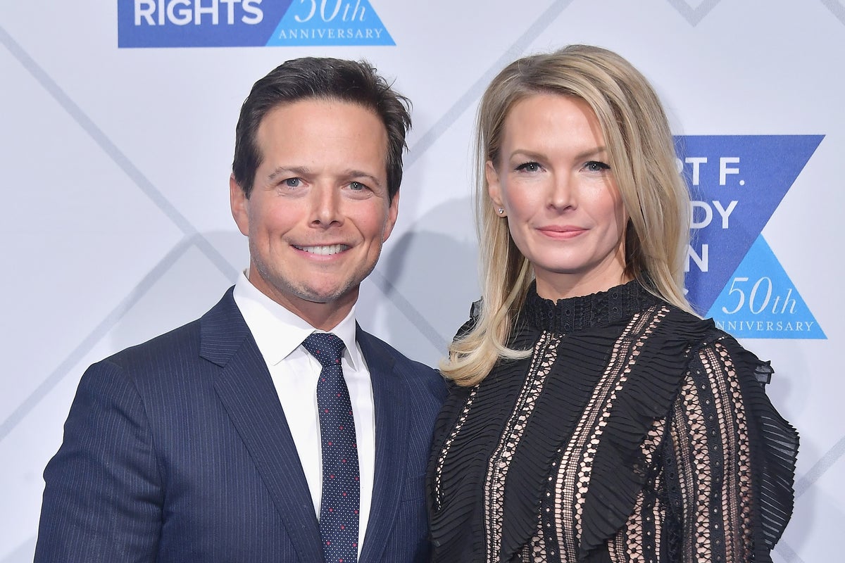Scott Wolf seeks restraining order against estranged wife after she was placed on psychiatric hold