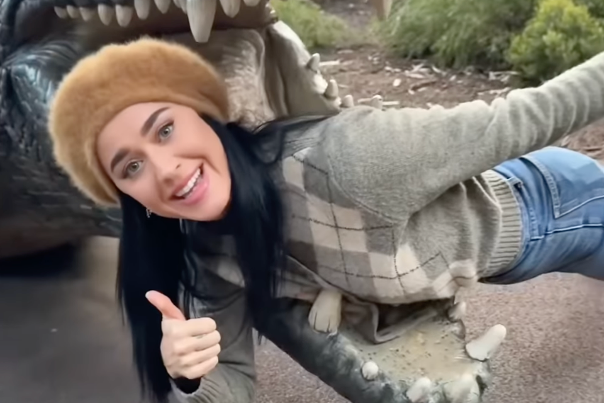 Katy Perry enjoys day out amid Orlando Bloom split allegations