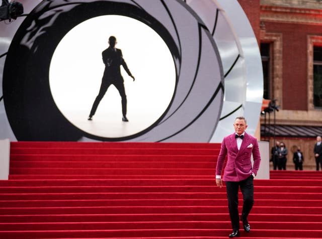 JAMES BOND-PUNTOS CLAVE