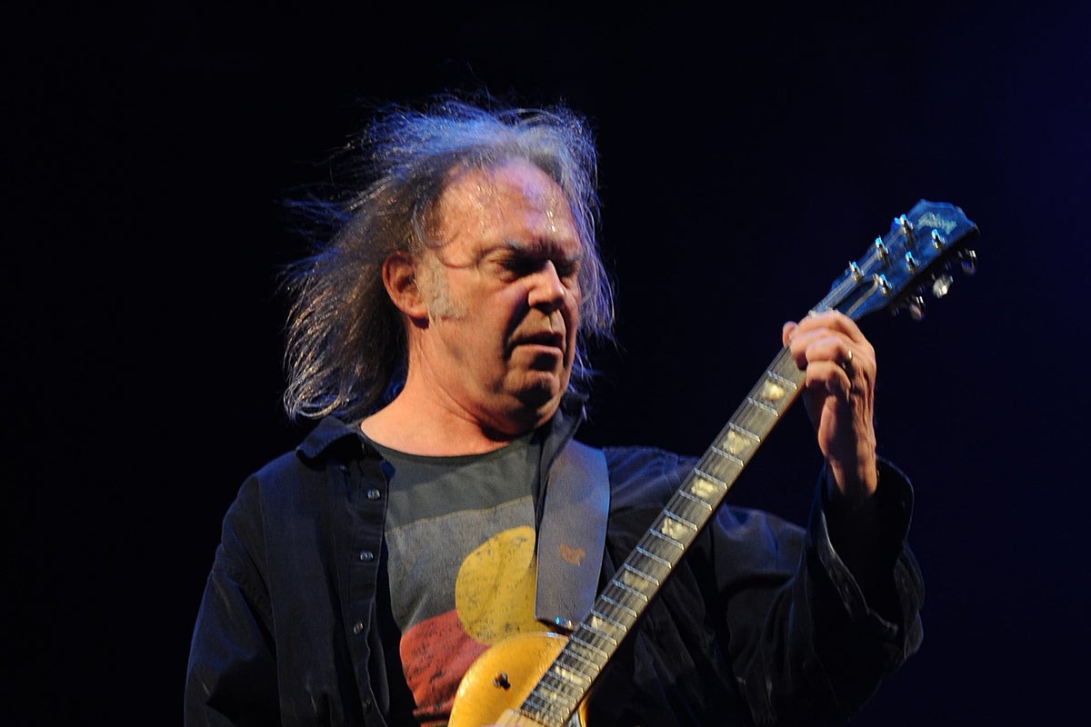 Glastonbury 2025 live: Patchwork mystery ‘solved’ as Neil Young does headline set U-turn
