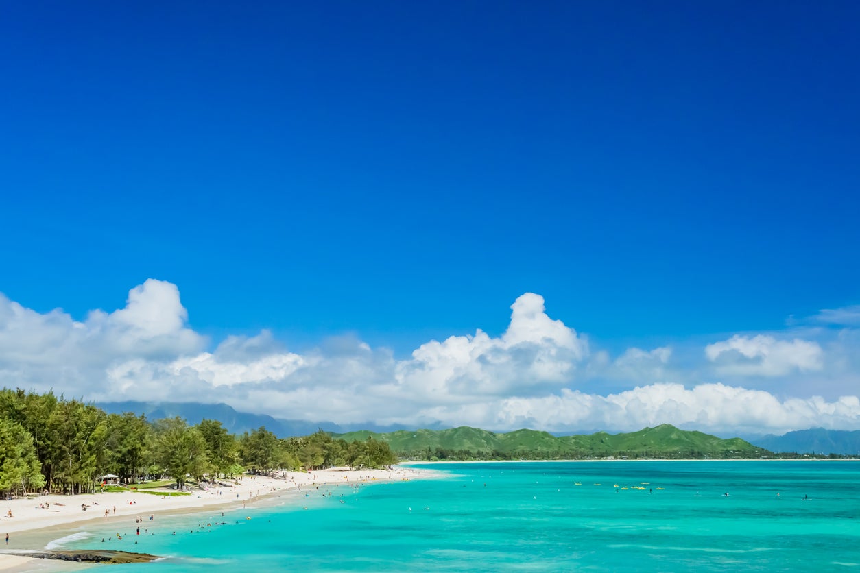 Whether you are in need of activities at the beach or just to top up your tan, there’s plenty to do at Kailua Beach