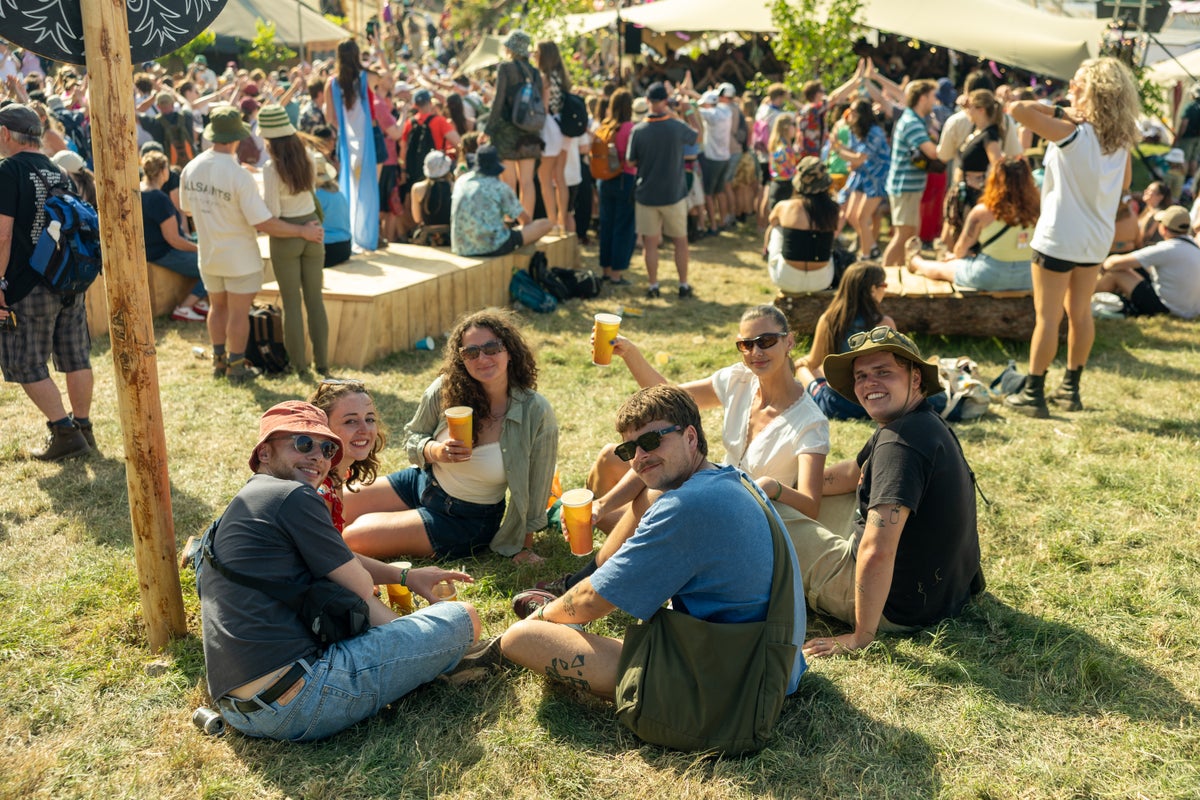 The Oasis effect: bucket hats and Adidas are as ubiquitous at Glastonbury as an unsolicited cover of ‘Wonderwall’