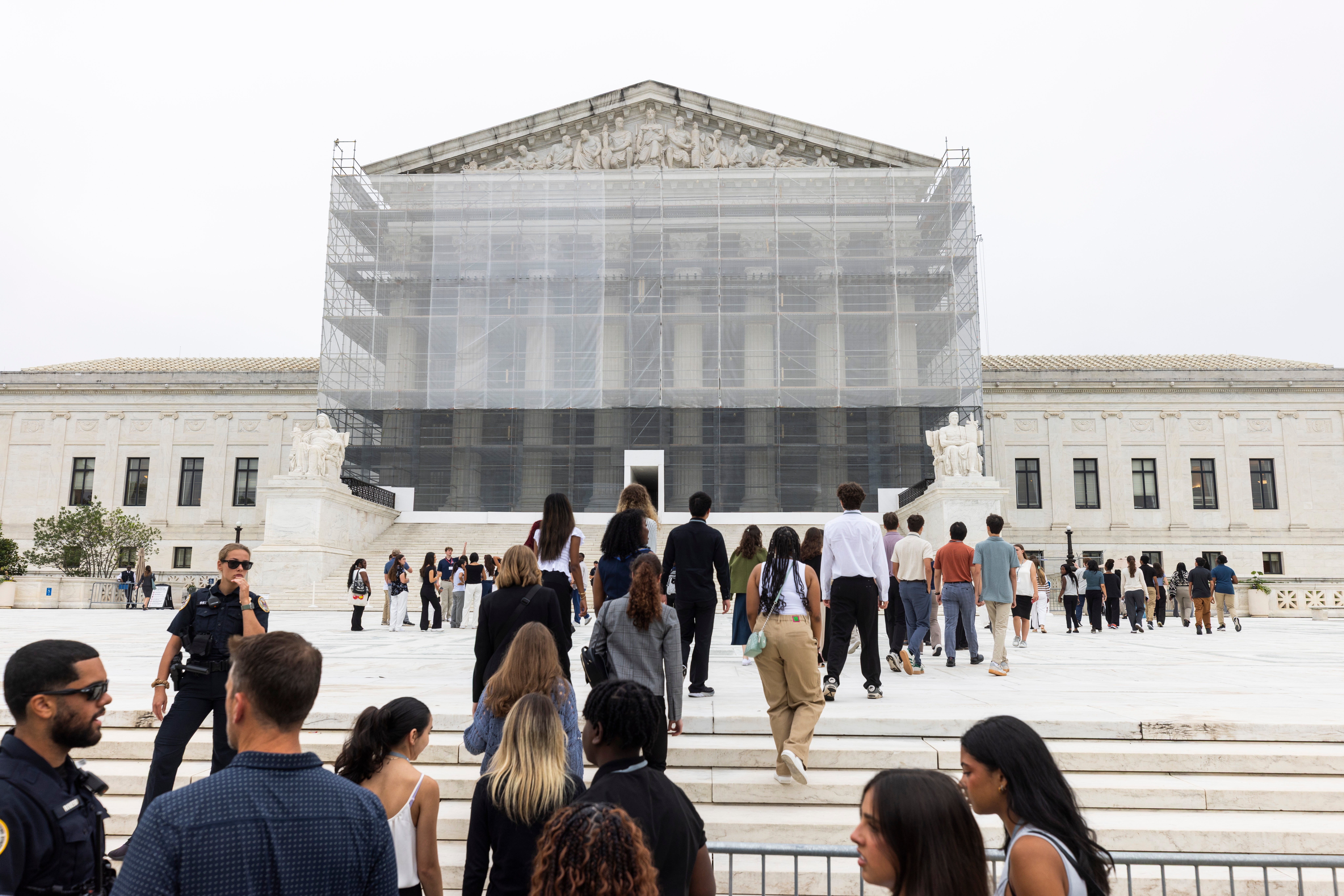 The Supreme Court’s 6-3 decision on June 27 limits federal justices’ ability to temporarily pause Trump’s executive orders, marking a major victory for the administration