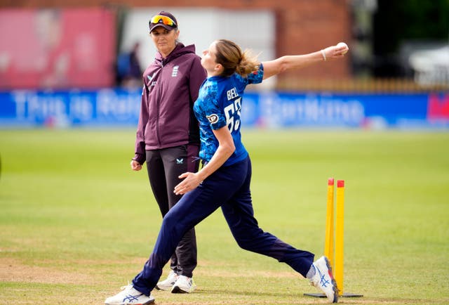 <p>Charlotte Edwards watches on as Lauren Bell trains ahead of the first ODI against West Indies</p>