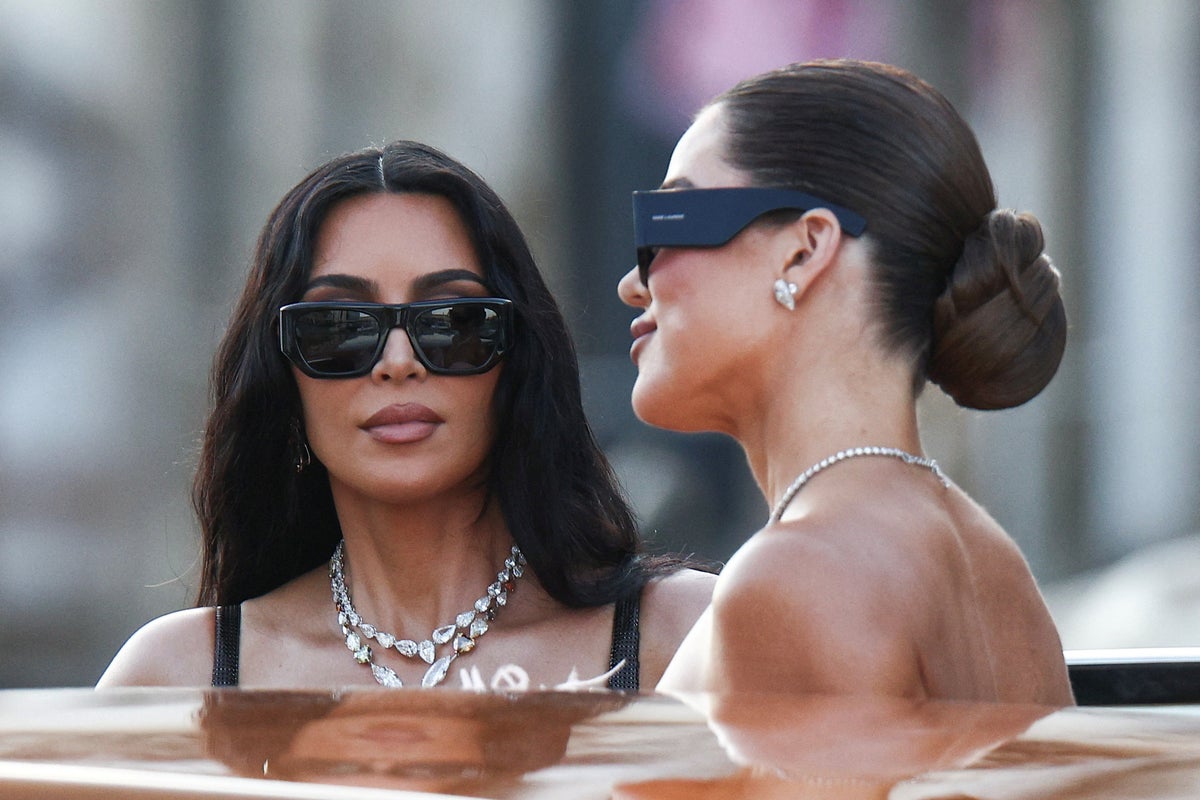 Kim Kardashian reveals brain aneurysm diagnosis Kim Kardashian reveals brain aneurysm diagnosis