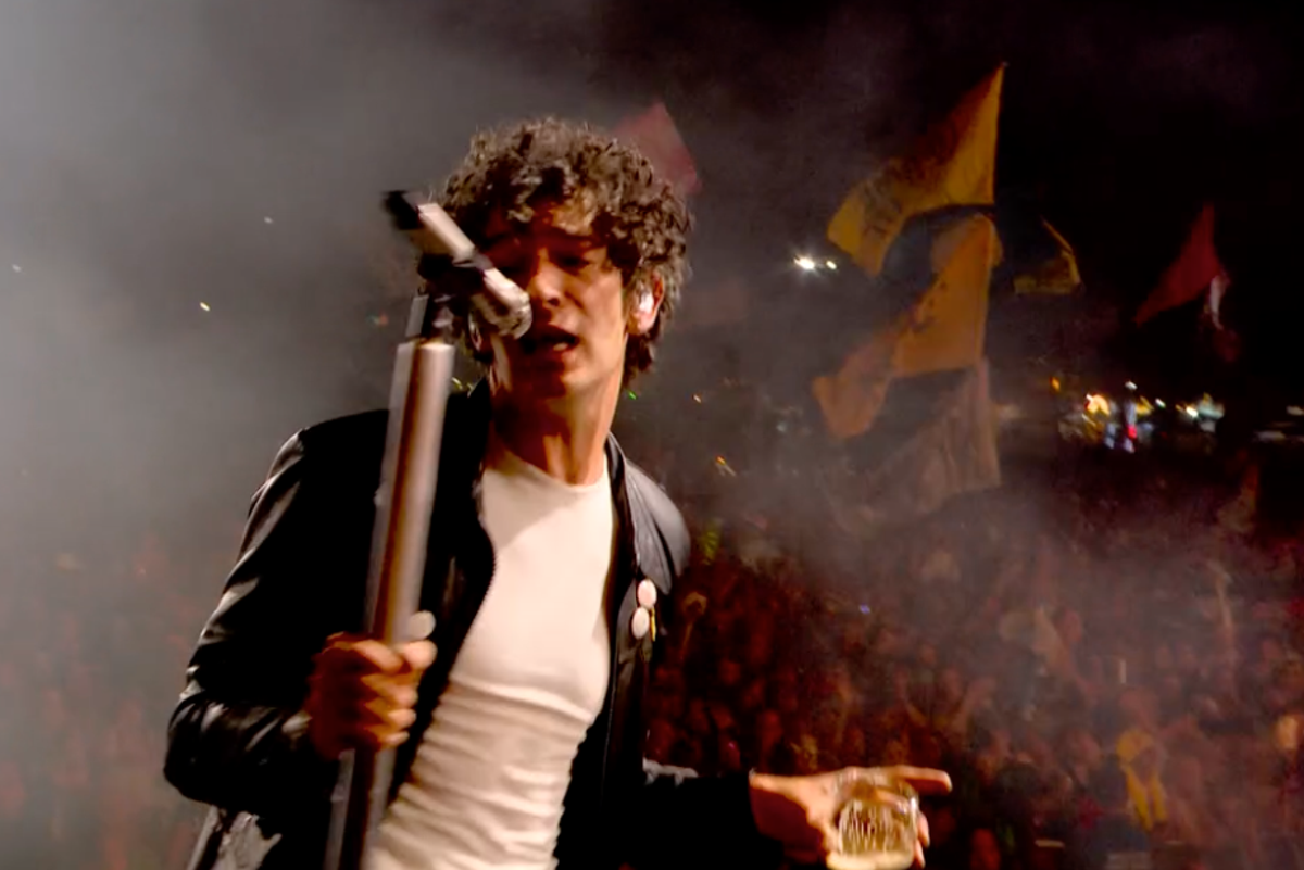 Glastonbury 2025 live: Matty Healy leads The 1975’s headline set on the Pyramid Stage
