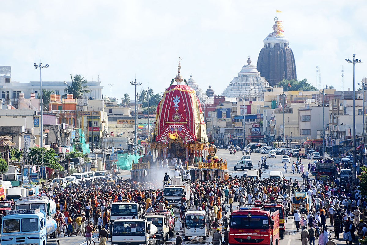 Three devotees killed and over 50 injured in crowd crush at India chariot festival