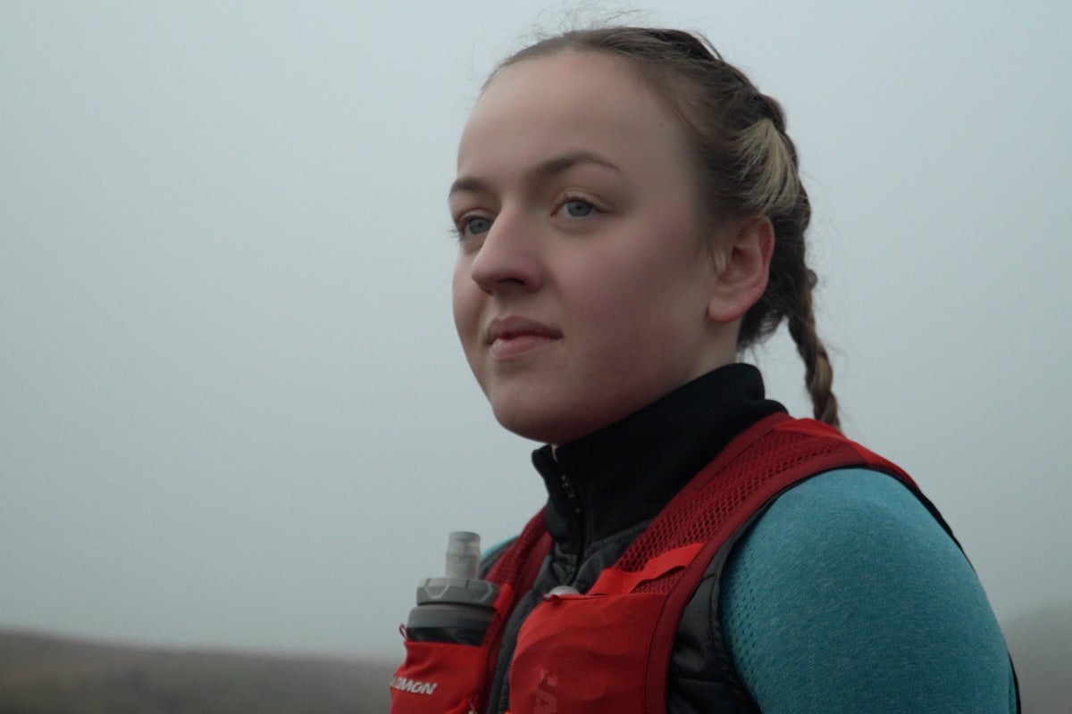 Athlete's bid to become youngest woman to run length of UK in 20 days