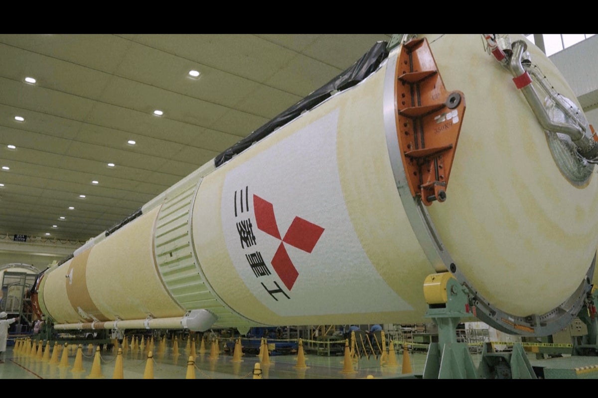 Japan launches a climate change monitoring satellite on mainstay H2A rocket's last flight