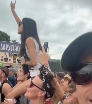 Olivia Rodrigo seen dancing to Pulp in Glastonbury crowd