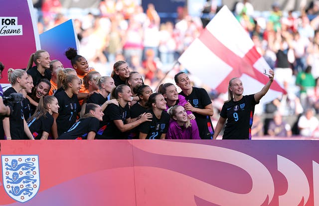 <p>England players take a squad selfie during their Euro 2025 send-off </p>