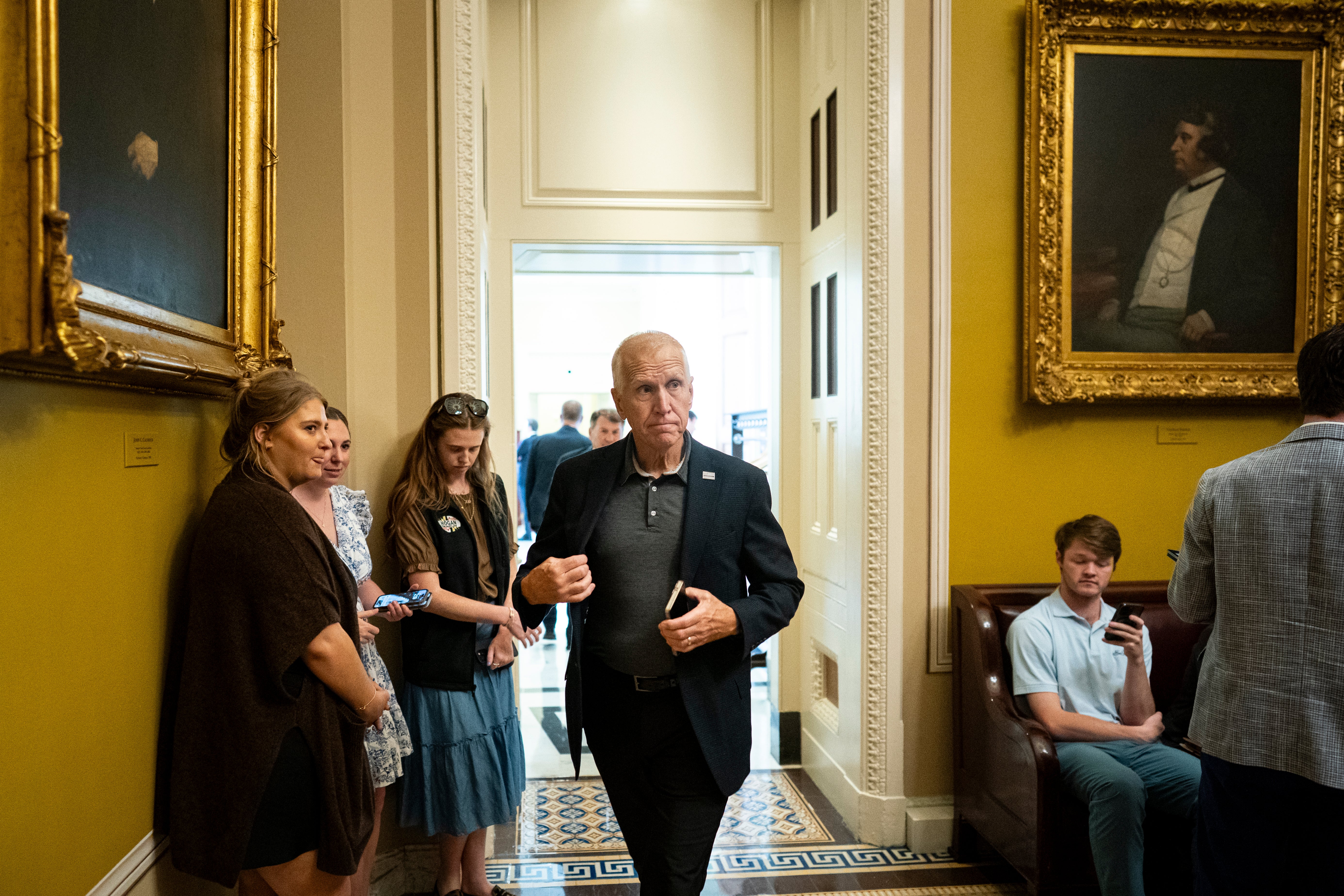 Trump says he plans to support the primary candidate to be admitted against the Republican Senator Thom Tillis, who voted against moving forward with the sentence version of Megabil President Megabil 28. June 28. June 28. June