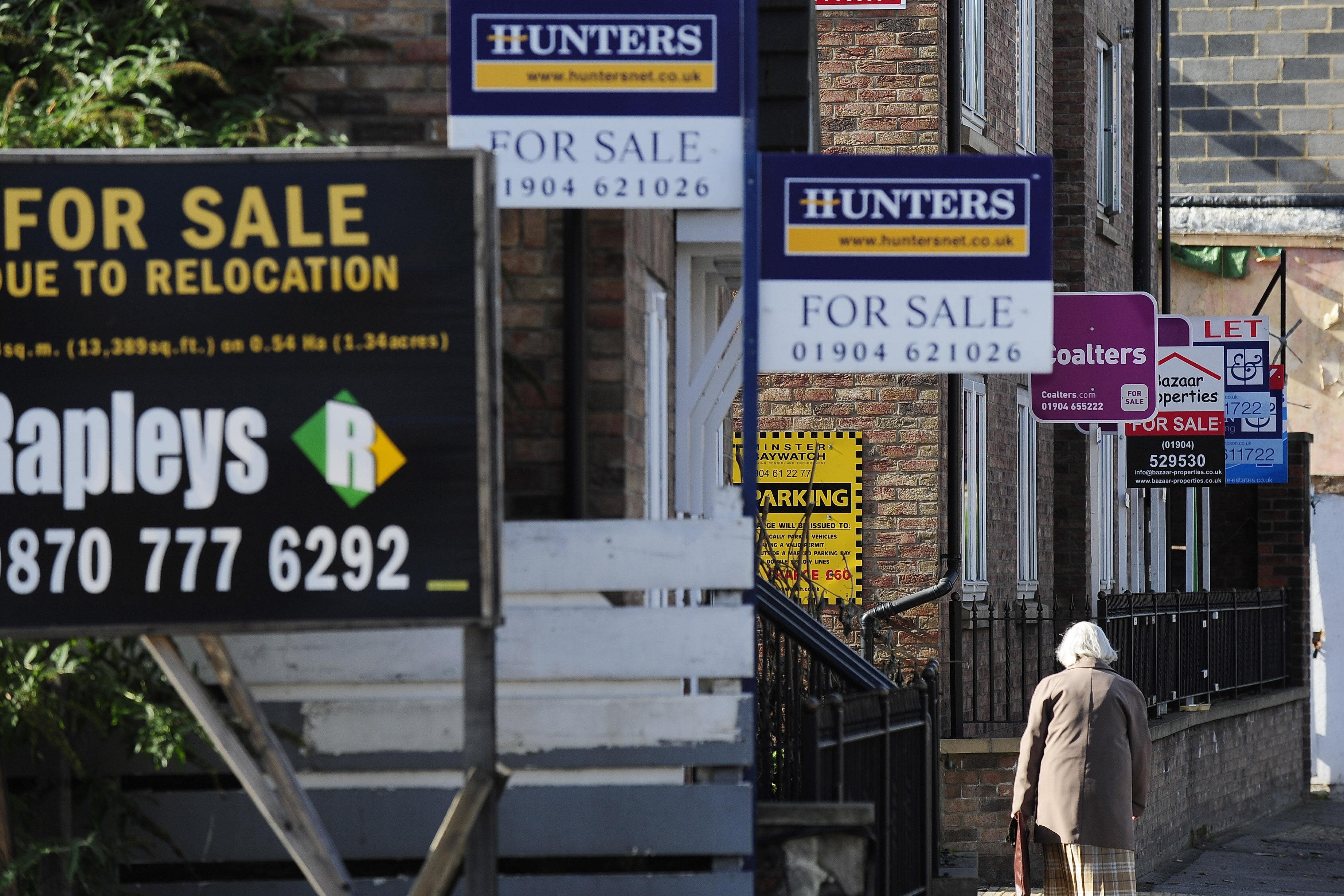 Around 63,000 mortgages were approved for house purchase in May, which was around 2,400 more than in April, according to the latest figures (John Giles/PA)