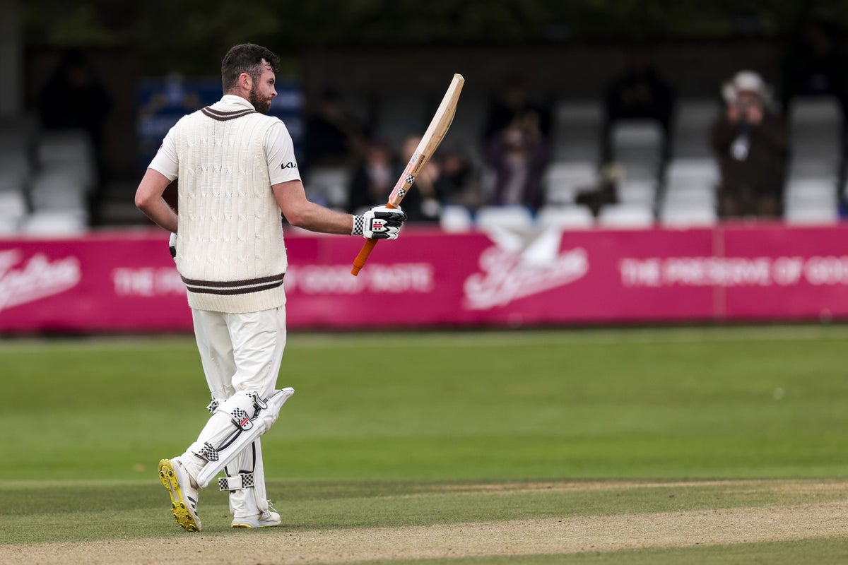 Surrey Breaks Club Record with 820-9 at The Oval
