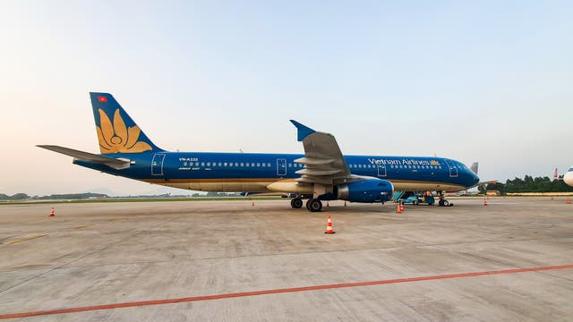 <p>The incident occurred at  Noi Bai International Airport while two Vietnam Airlines planes were on the taxiway</p>