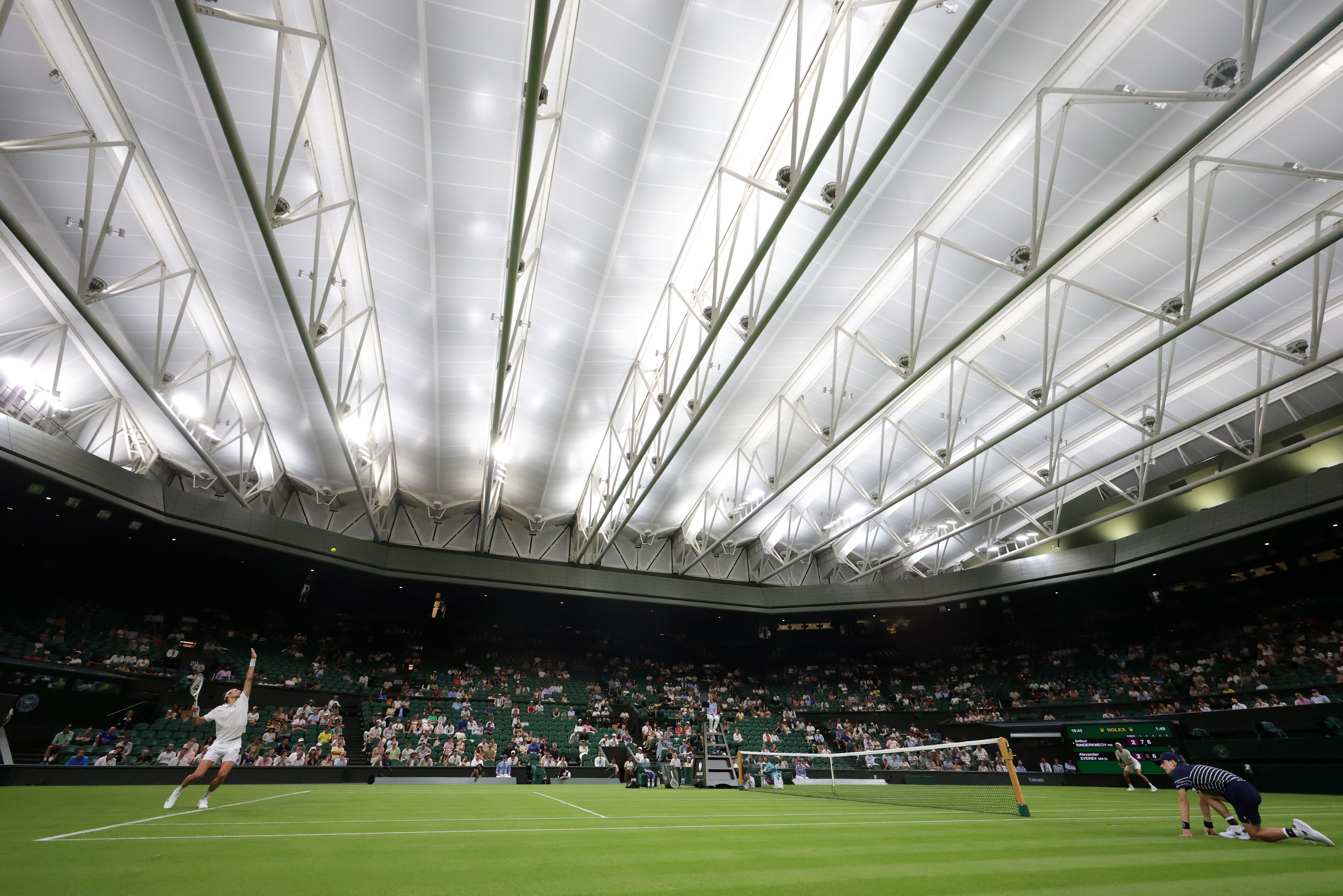 Wimbledon má zákaz vychádzania 11:00 (BST)