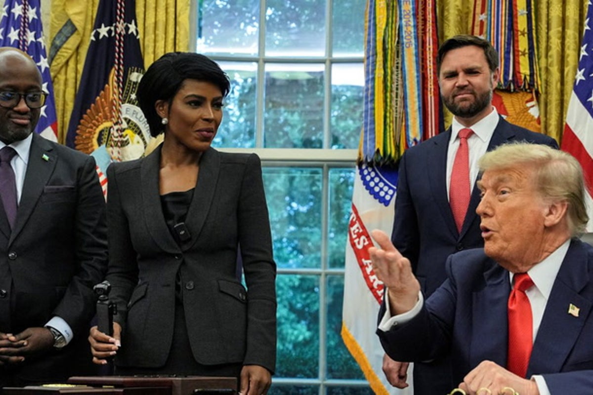 https://static.independent.co.uk/2025/07/01/11/40/Trumps-awkward-interaction-with-beautiful-reporter.jpeg?trim=0,56,0,55&width=1200&height=800&crop=1200:800