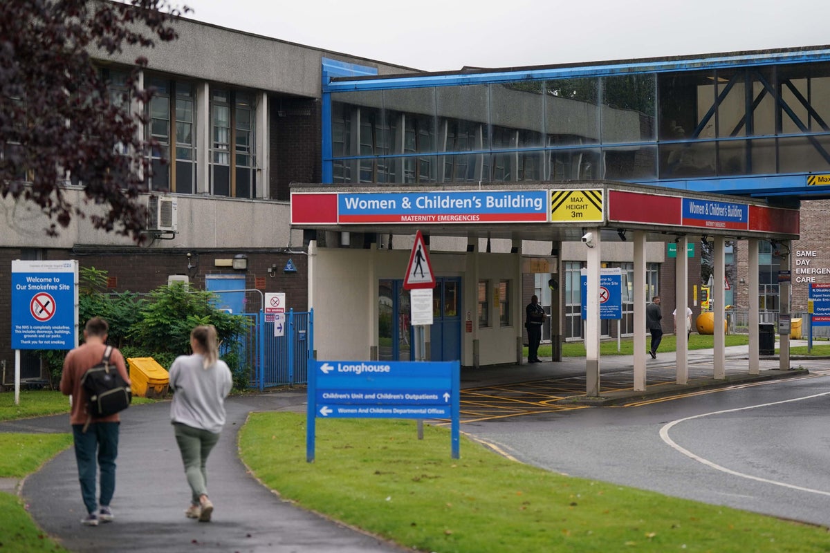 Three Chester Hospital Managers Arrested Gross Negligence Manslaughter