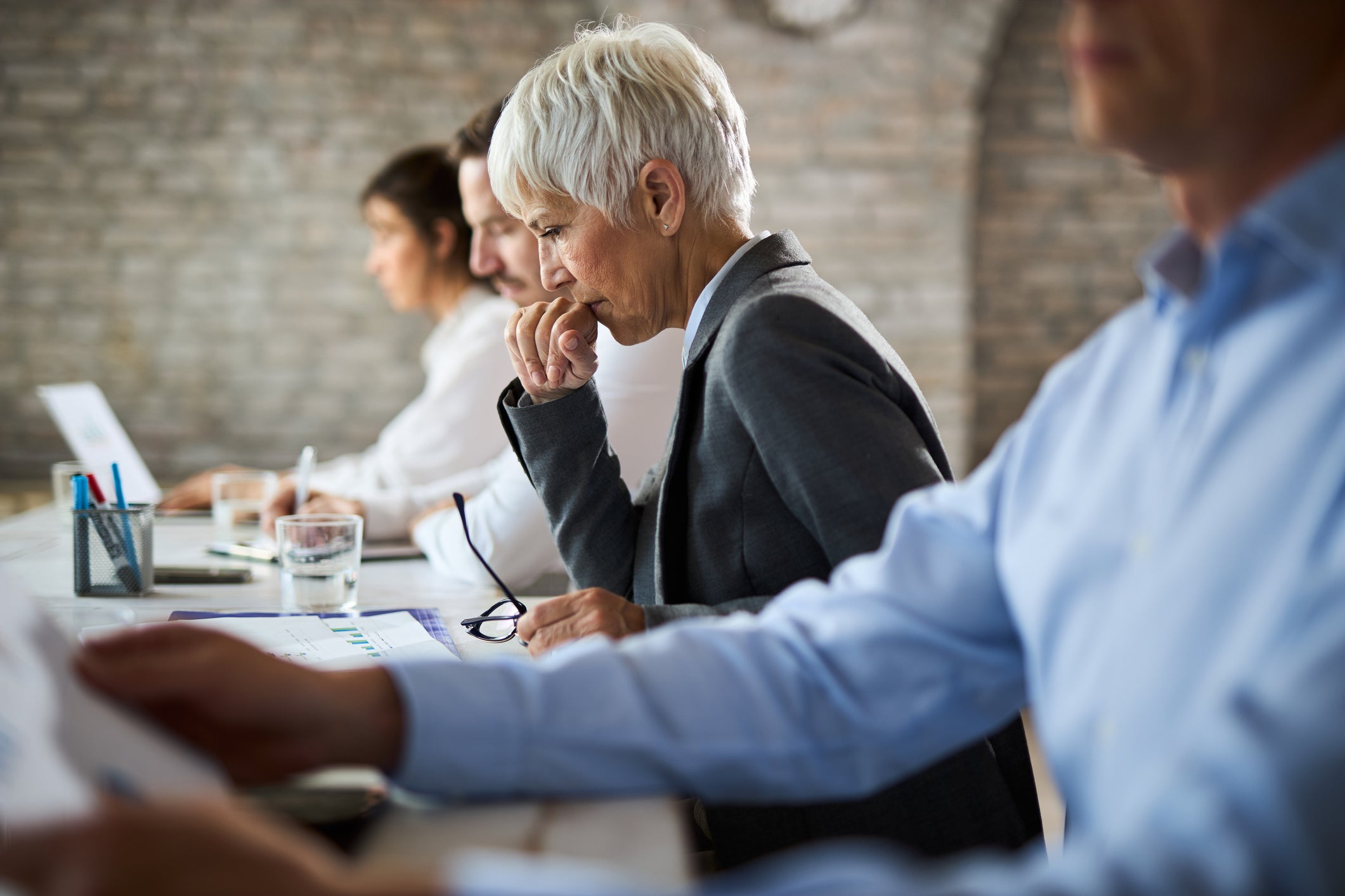 AC office workers have a higher prevalence of sick building syndrome than those who do not work in an air-conditioned environment