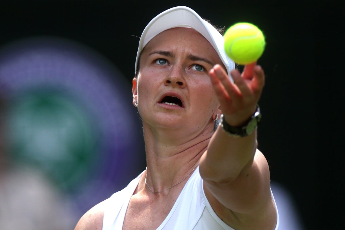 Wimbledon 2025 live: Reigning champion Krejcikova wilting in searing heat, Evans in all-British battle