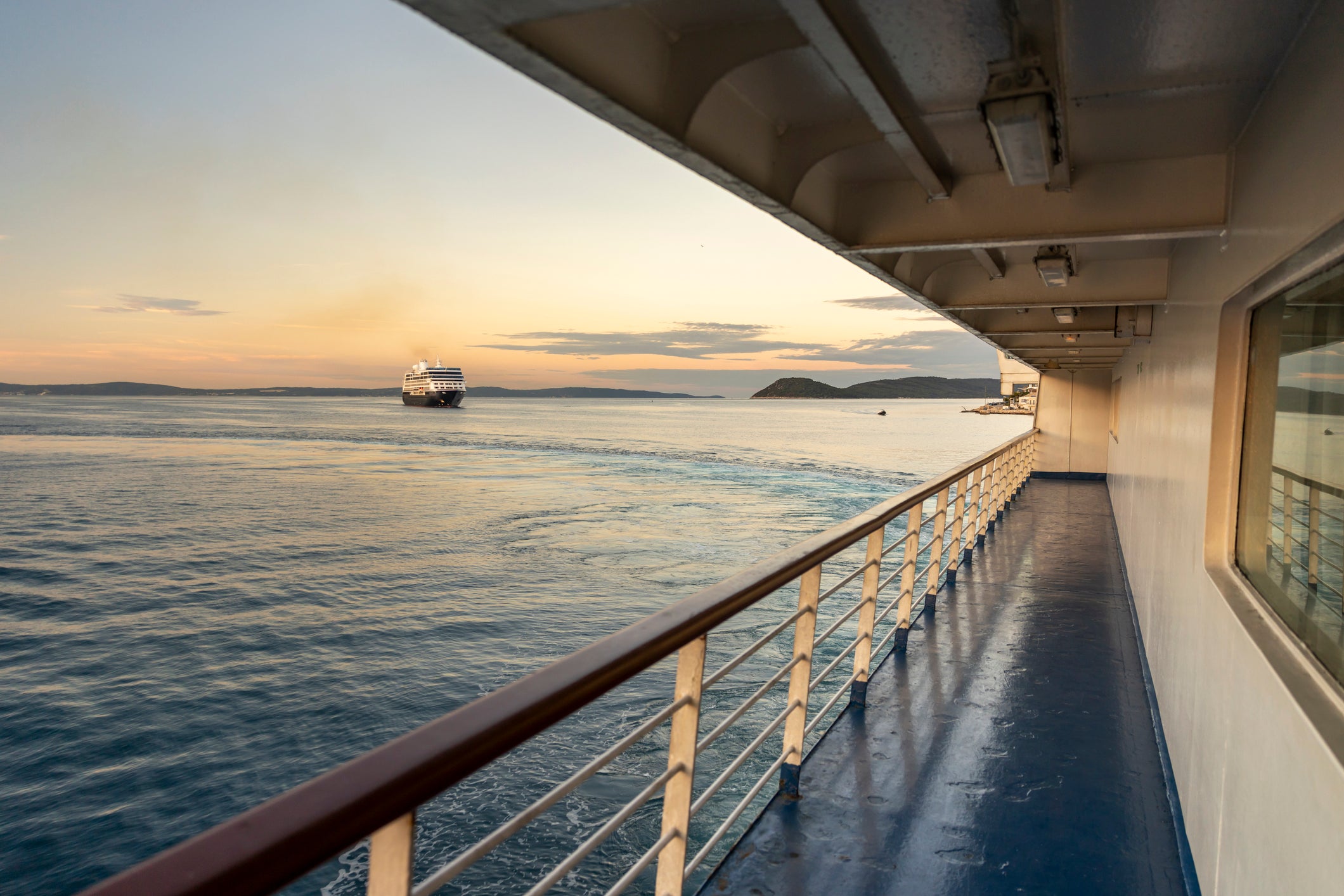 Cruise ships have strict procedures if there is a man overboard incident