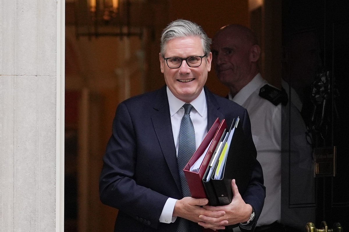 Reeves battles tears as Starmer declines to back her staying in post