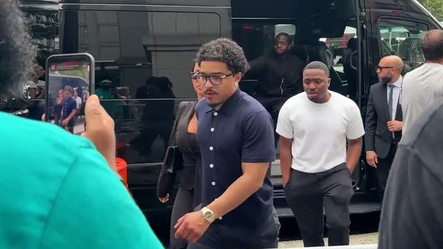 <p>Sean 'Diddy' Combs' family arrives at court after jury reaches partial verdict</p>