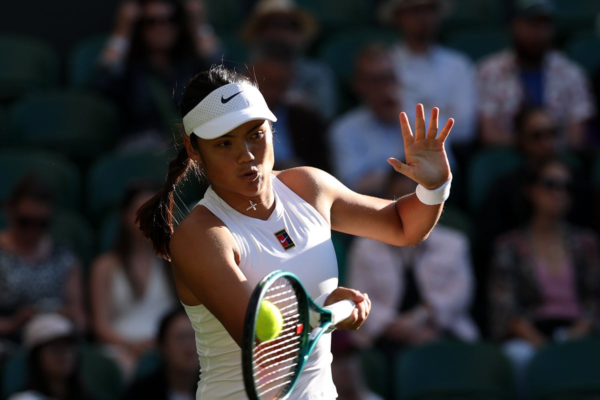 Wimbledon 2025 live: Raducanu leads Vondrousova after Alcaraz beats spirited Brit Tarvet