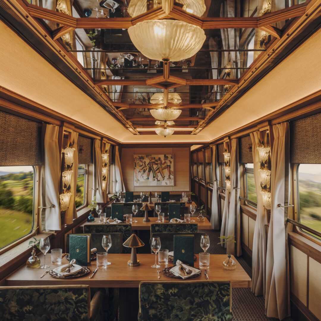 Fine dining car aboard the Britannic Explorer