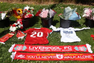 Liverpool fans leave tributes outside Anfield after  Diogo Jota death