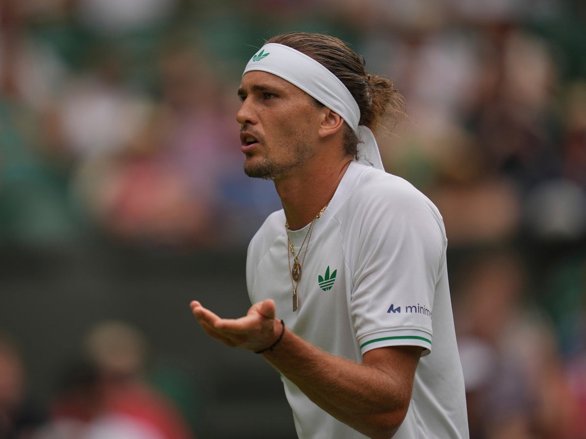 Aryna Sabalenka Wimbledon personal struggles -Navigating the Court and Life: Understanding Aryna Sabalenka's Wimbledon Personal Struggles 4 Aryna Sabalenka playing on Wimbledon grass court