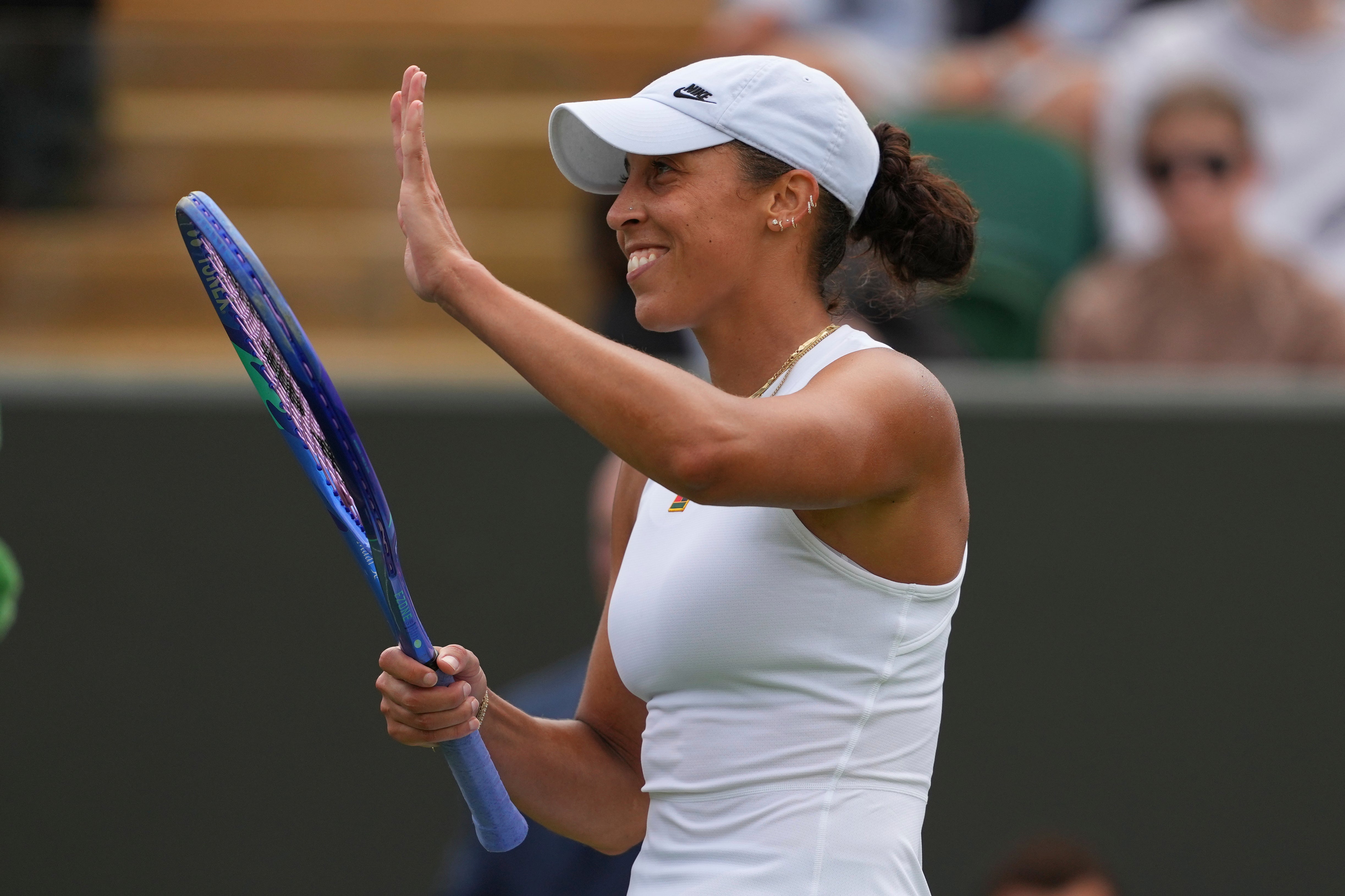 Aryna Sabalenka Wimbledon personal struggles -Navigating the Court and Life: Understanding Aryna Sabalenka's Wimbledon Personal Struggles 3 Aryna Sabalenka powerful serve at Wimbledon