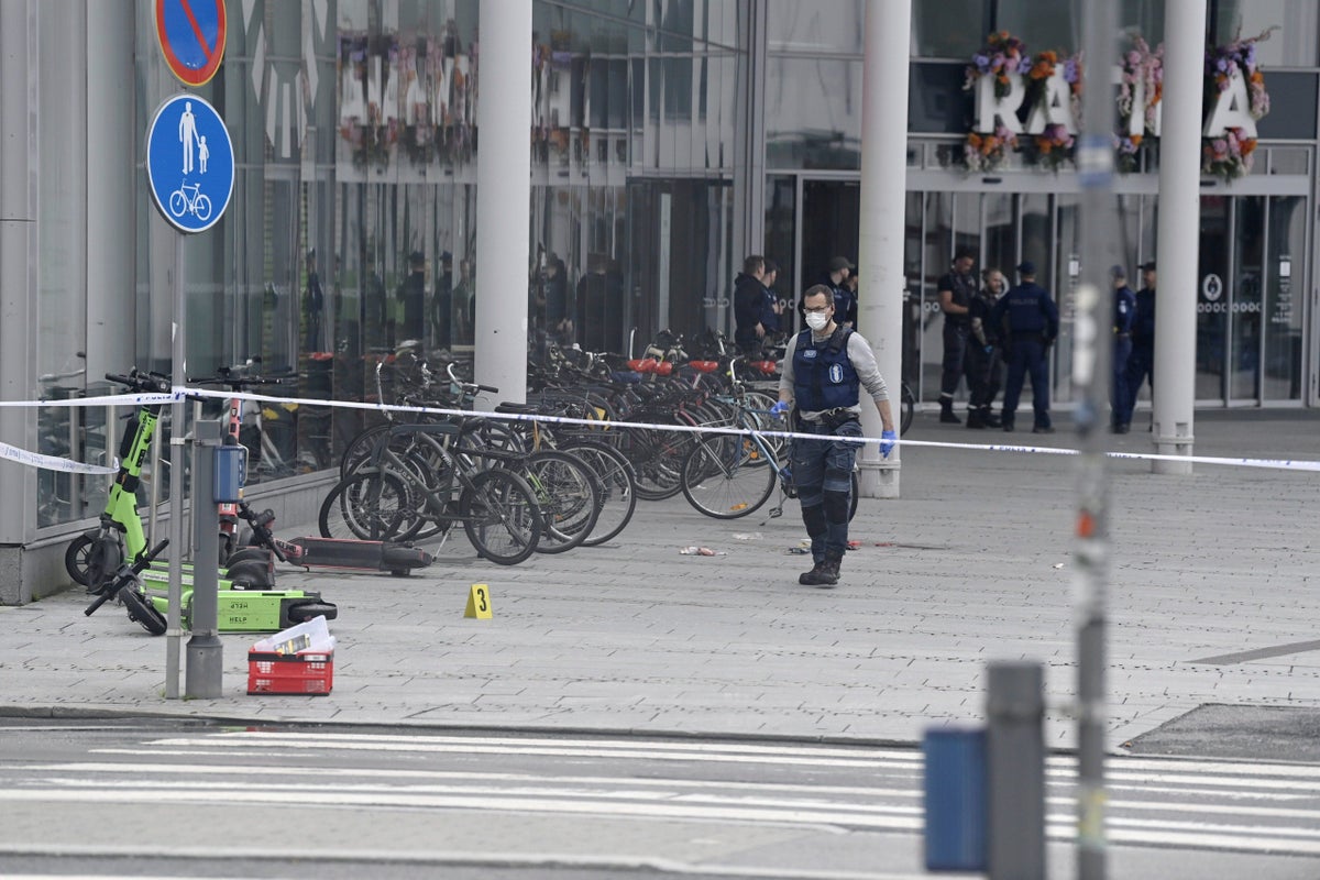 Finnish media says several people have been stabbed in the southern city of Tempere