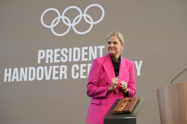 SUIZA COI PRESIDENTA