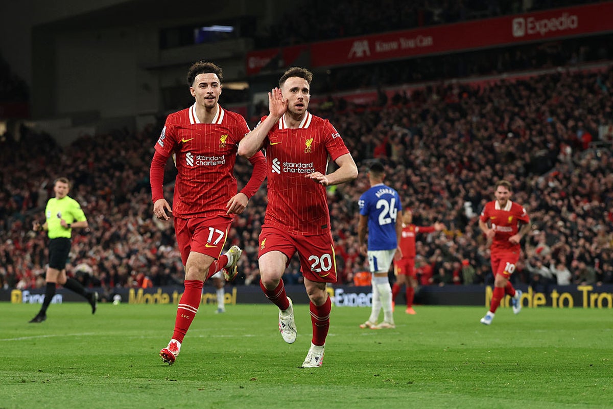 Liverpool Coach Arne Slot Pays Tribute After Diogo Jota's Death in Spain