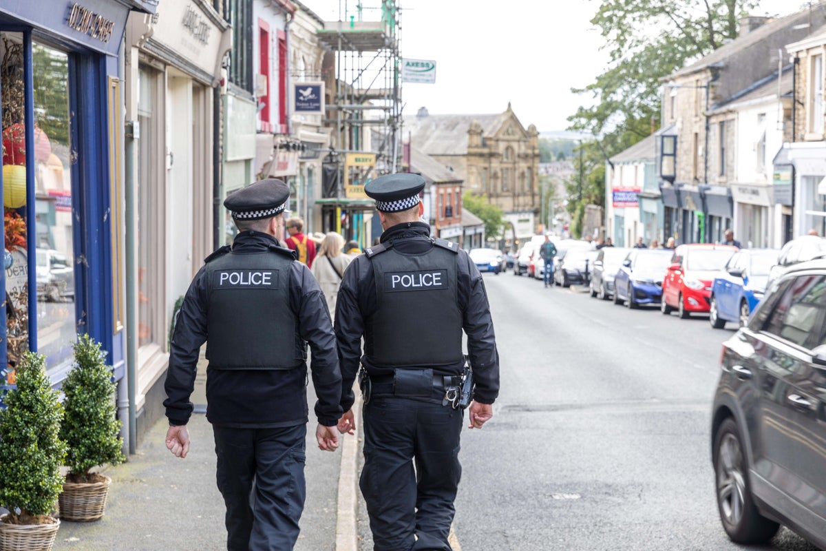 UK Police Get 4.2% Pay Rise, Extra Funding