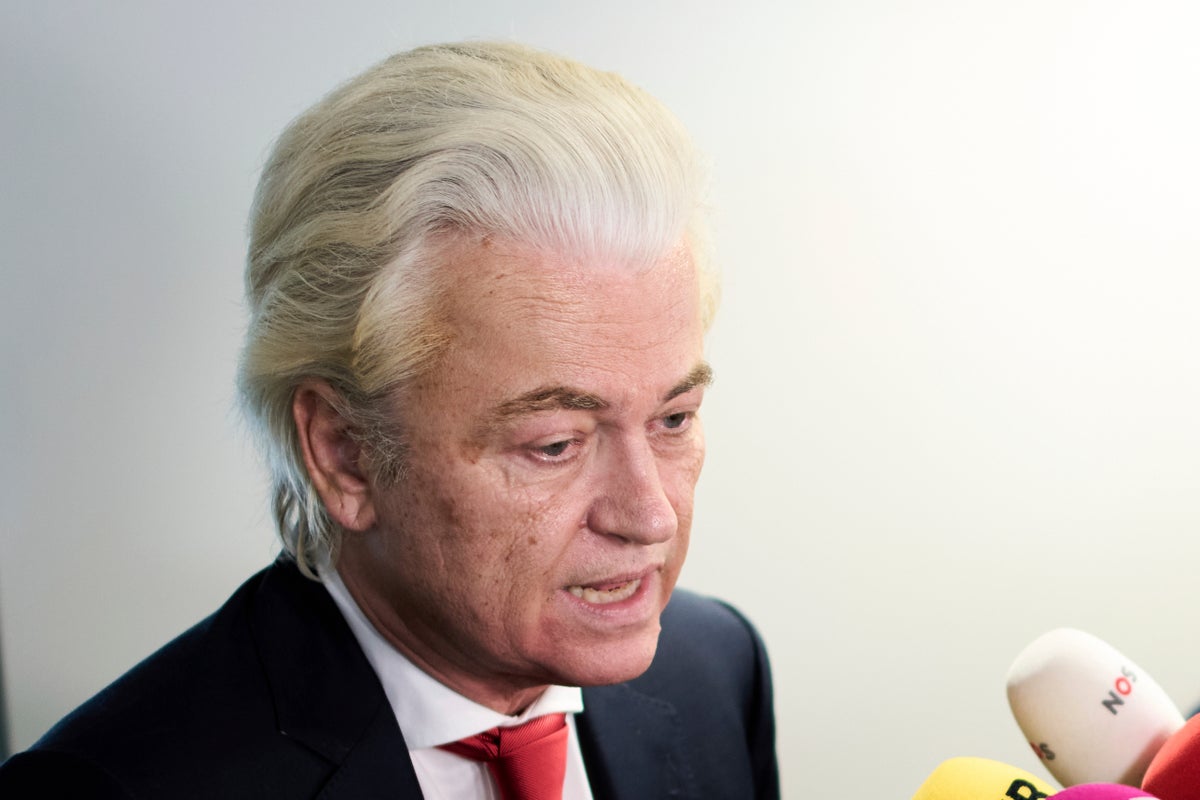 A bill setting new limits on asylum-seekers passes in the Dutch parliament