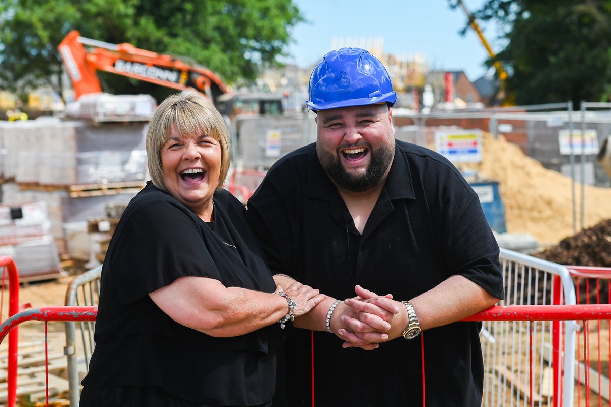 Builder with £12.40 in bank account wins staggering amount on scratchcard