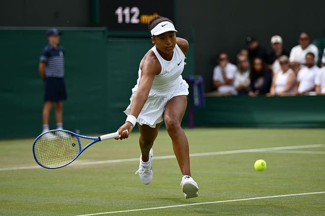 <p>Naomi Osaka of Japan plays a forehand against Anastasia Pavlyuchenkova during the Ladies' Singles third round match on day five of The Championships Wimbledon 2025</p>